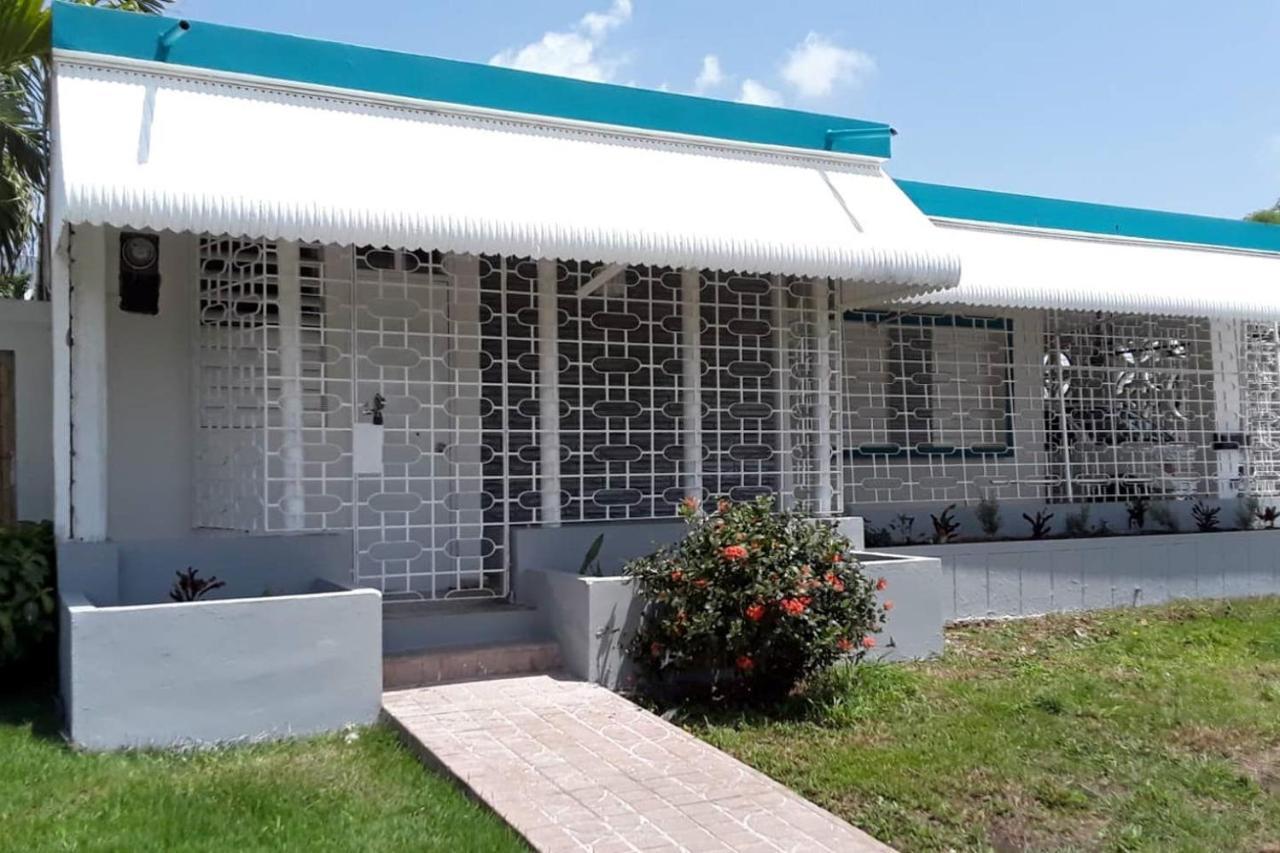 Casa Del Sol -Unit B Vila Bayamon Exterior foto